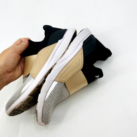 APL Techloom Bliss silver and black sneakers - Picture 4 of 7